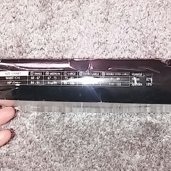 Ambrace Compression Capri Leggings - Picture 2 of 6